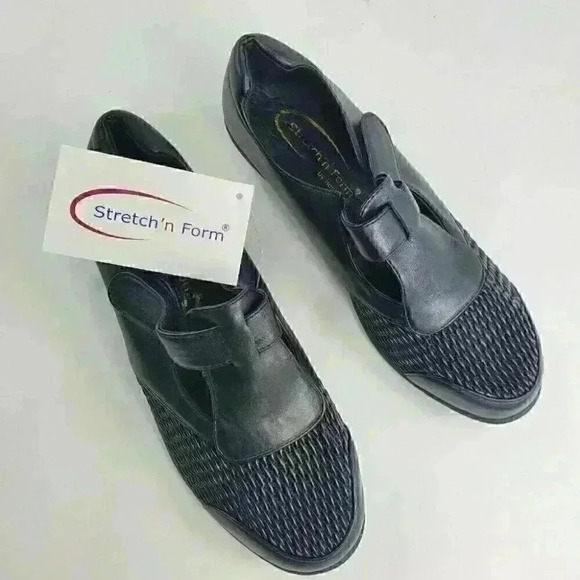 Stretch'n Form by Beacon Adjustable Strap Black Women Comfort Shoes Size 6W New - Picture 7 of 12